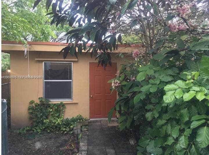 305 2nd Ave na photo 11