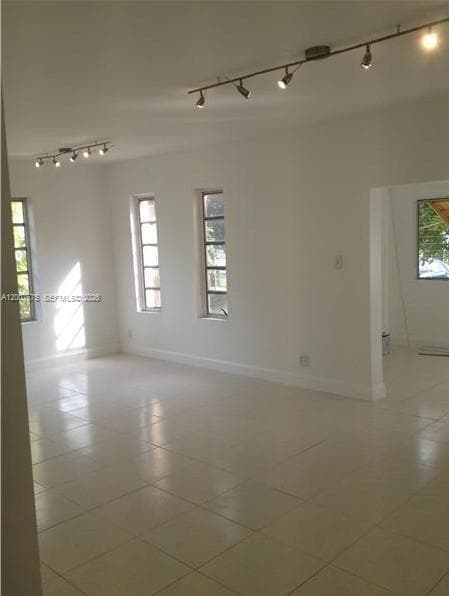 305 2nd Ave na photo 4