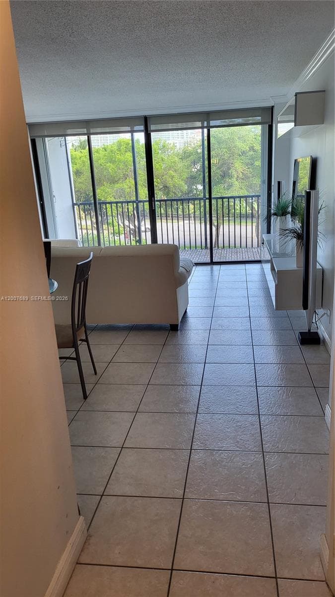 3475 N Country Club Dr 409 photo 6