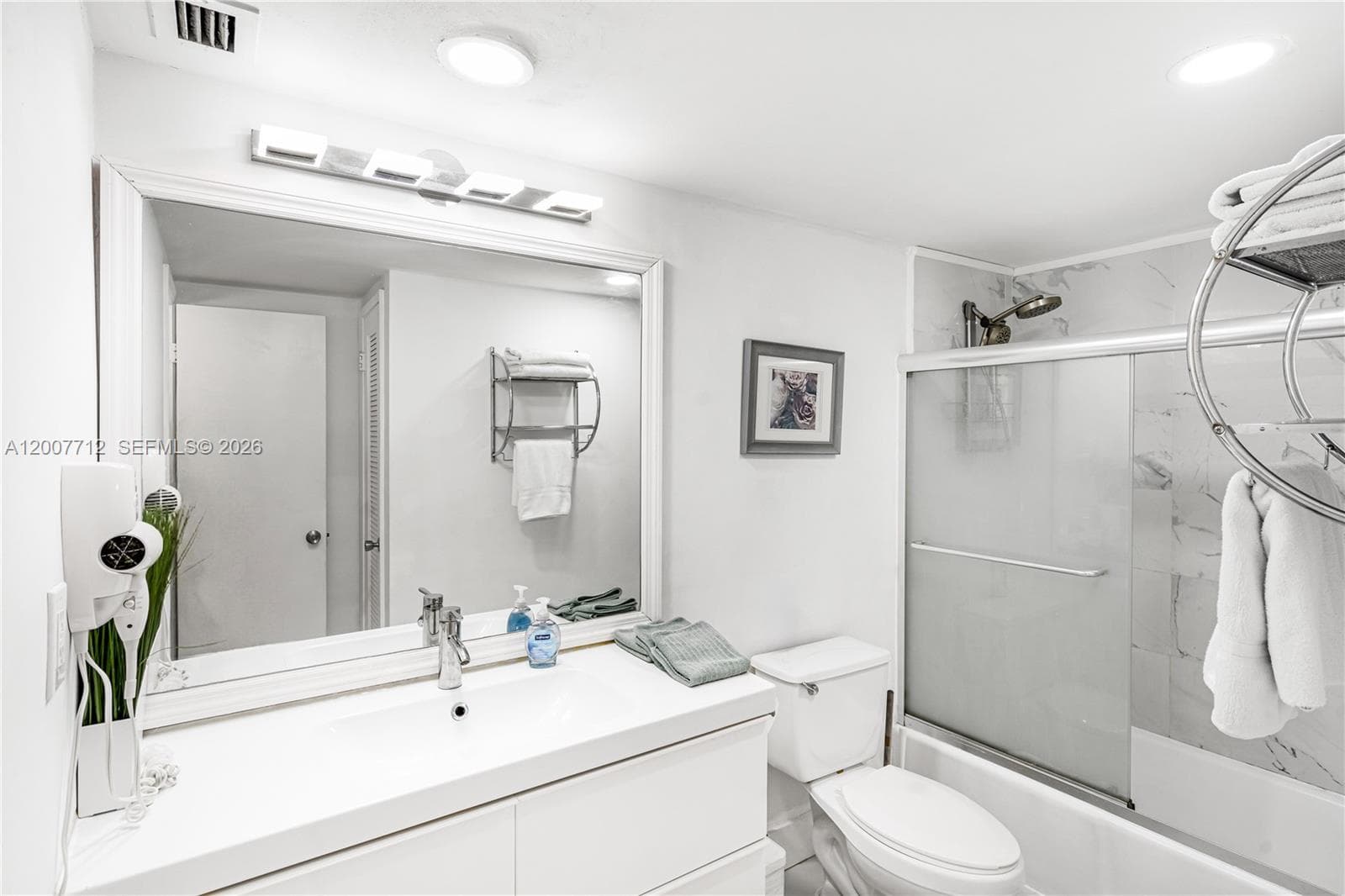 19370 Collins Ave 1612 photo 6