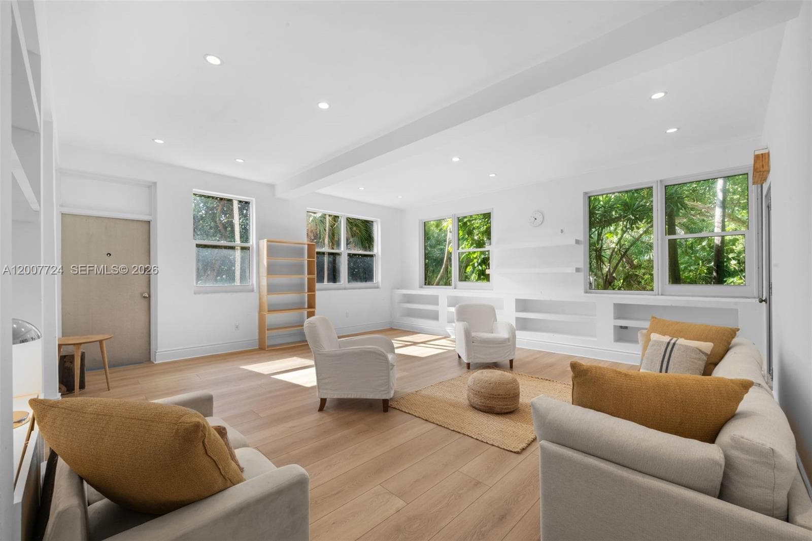 200 Ocean Lane Dr 108 photo 6