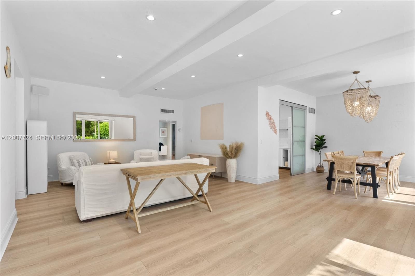 200 Ocean Lane Dr 108 photo 3