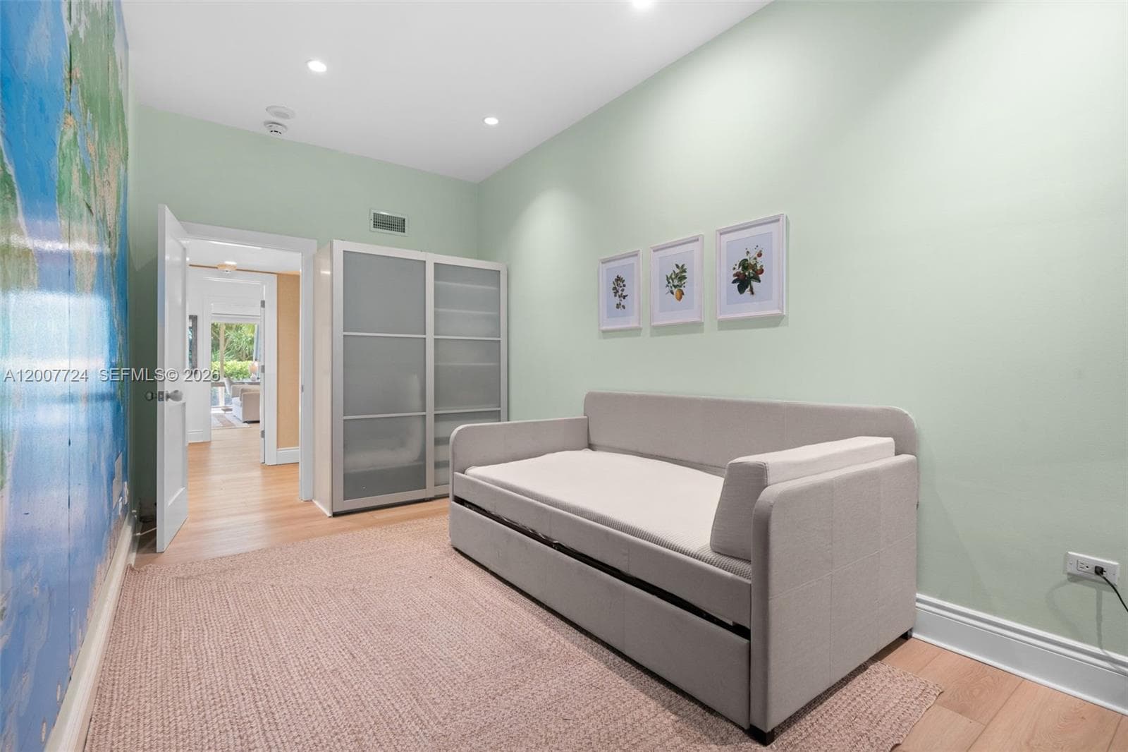 200 Ocean Lane Dr 108 photo 18