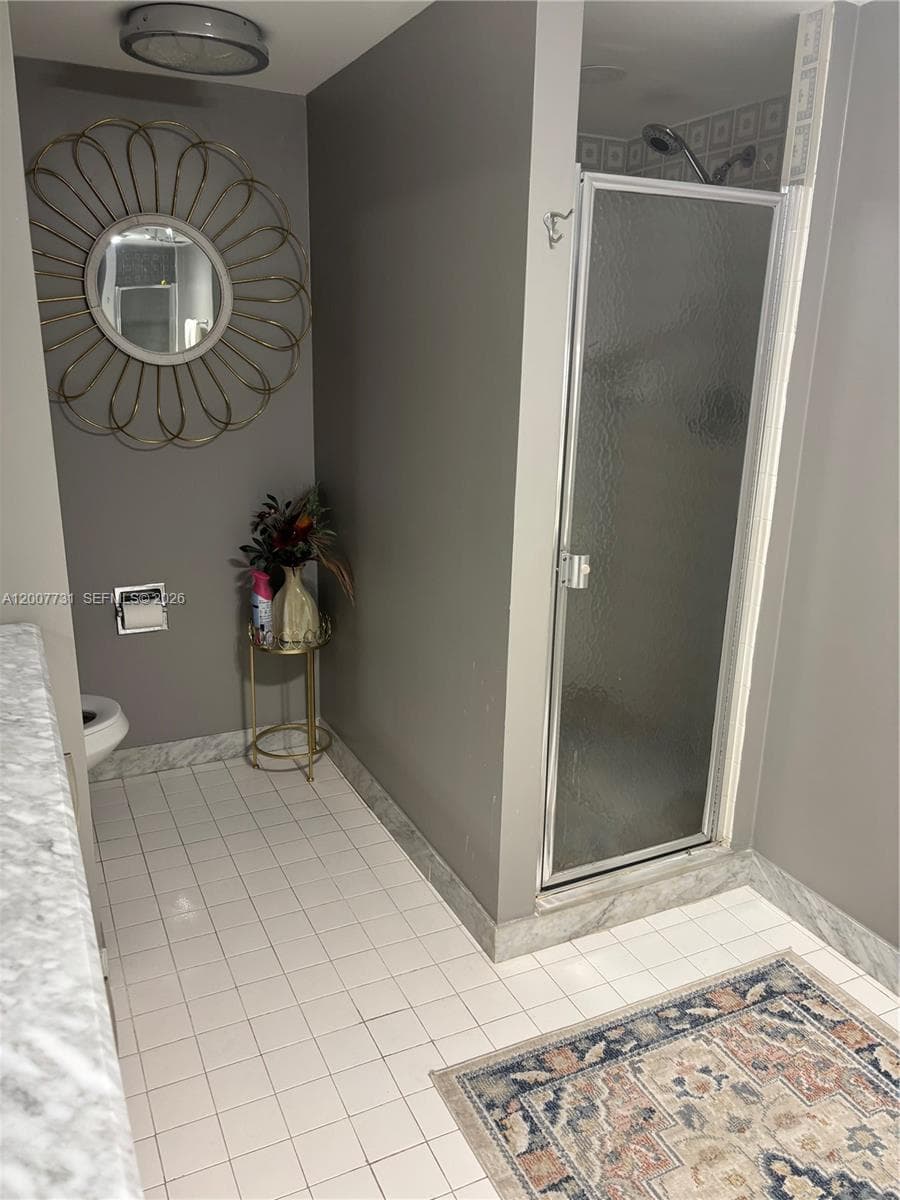 1865 Ocean Dr 4L photo 12