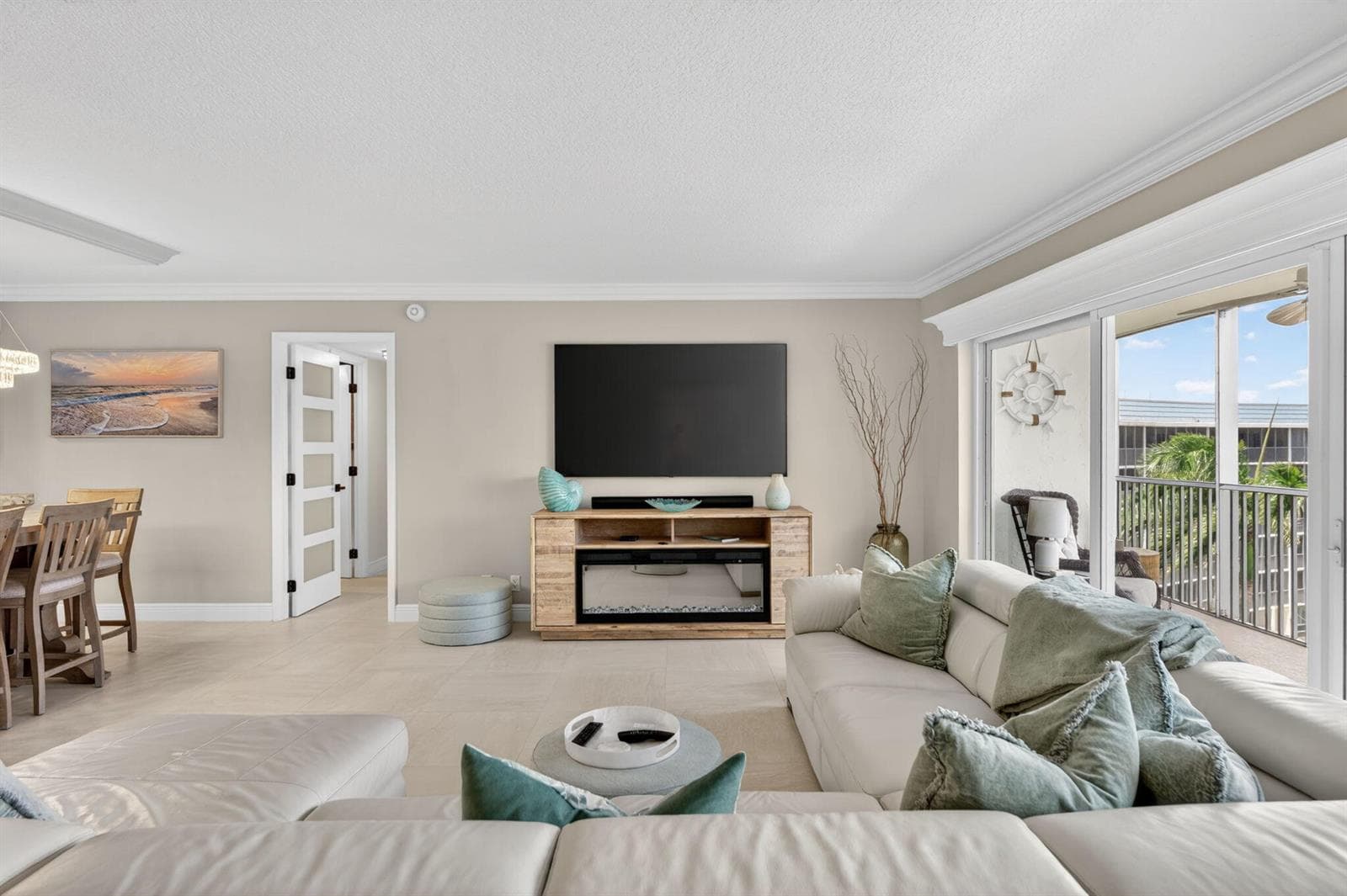 1523 E Hillsboro Boulevard 631 photo 17