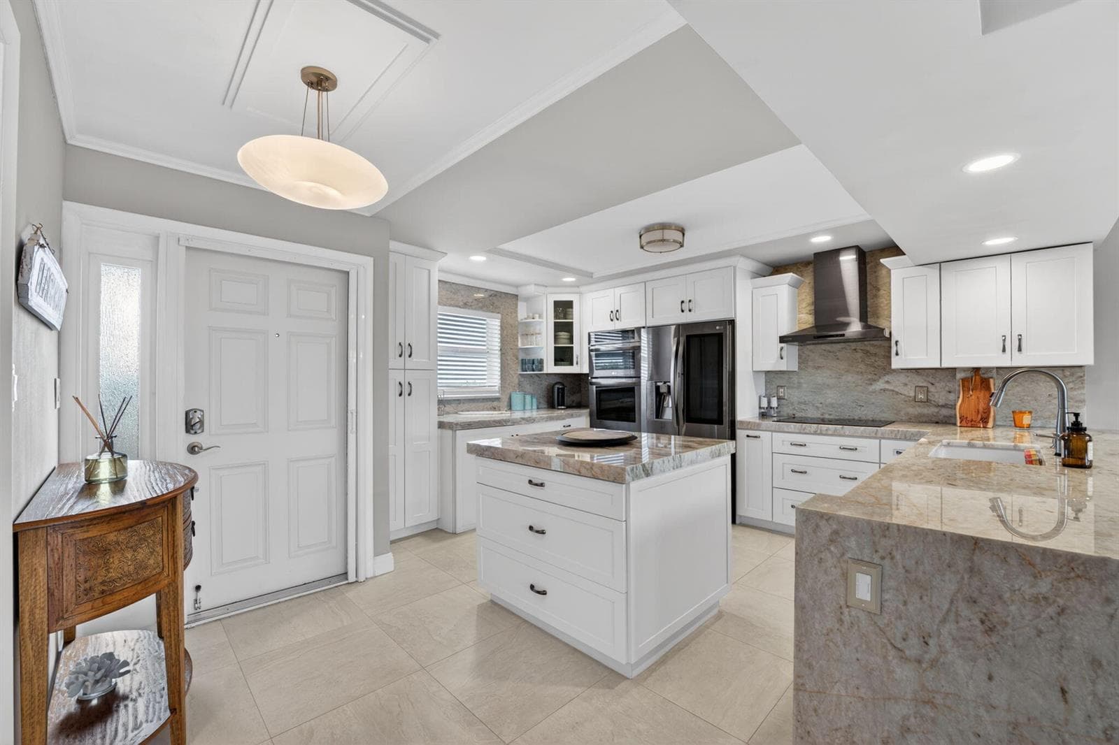 1523 E Hillsboro Boulevard 631 photo 4