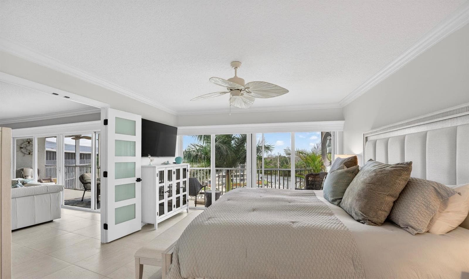 1523 E Hillsboro Boulevard 631 photo 25