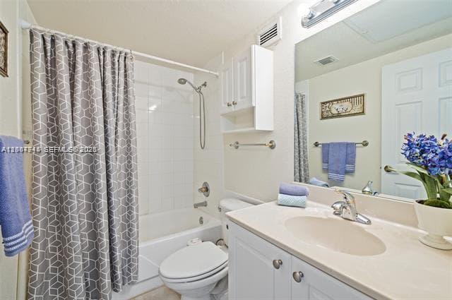 2501 Ocean Dr 402 photo 13