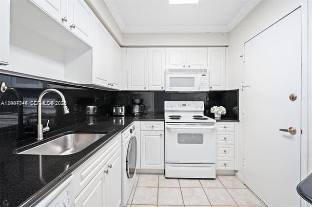 2501 Ocean Dr 402 photo 7