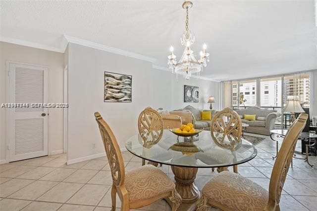 2501 Ocean Dr 402 photo 5