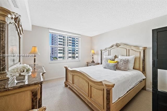 2501 Ocean Dr 402 photo 9