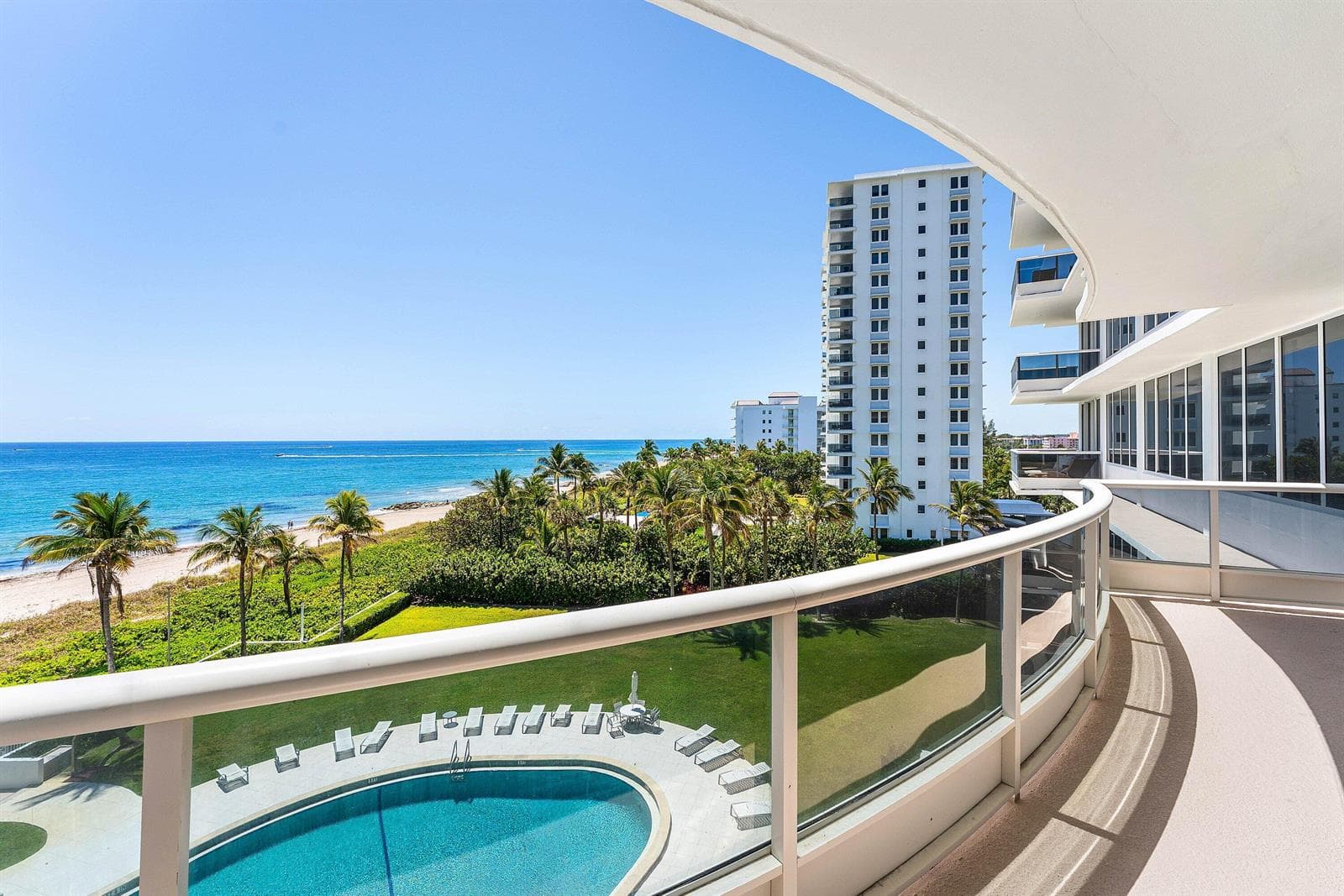700 S Ocean Boulevard 504 photo 23