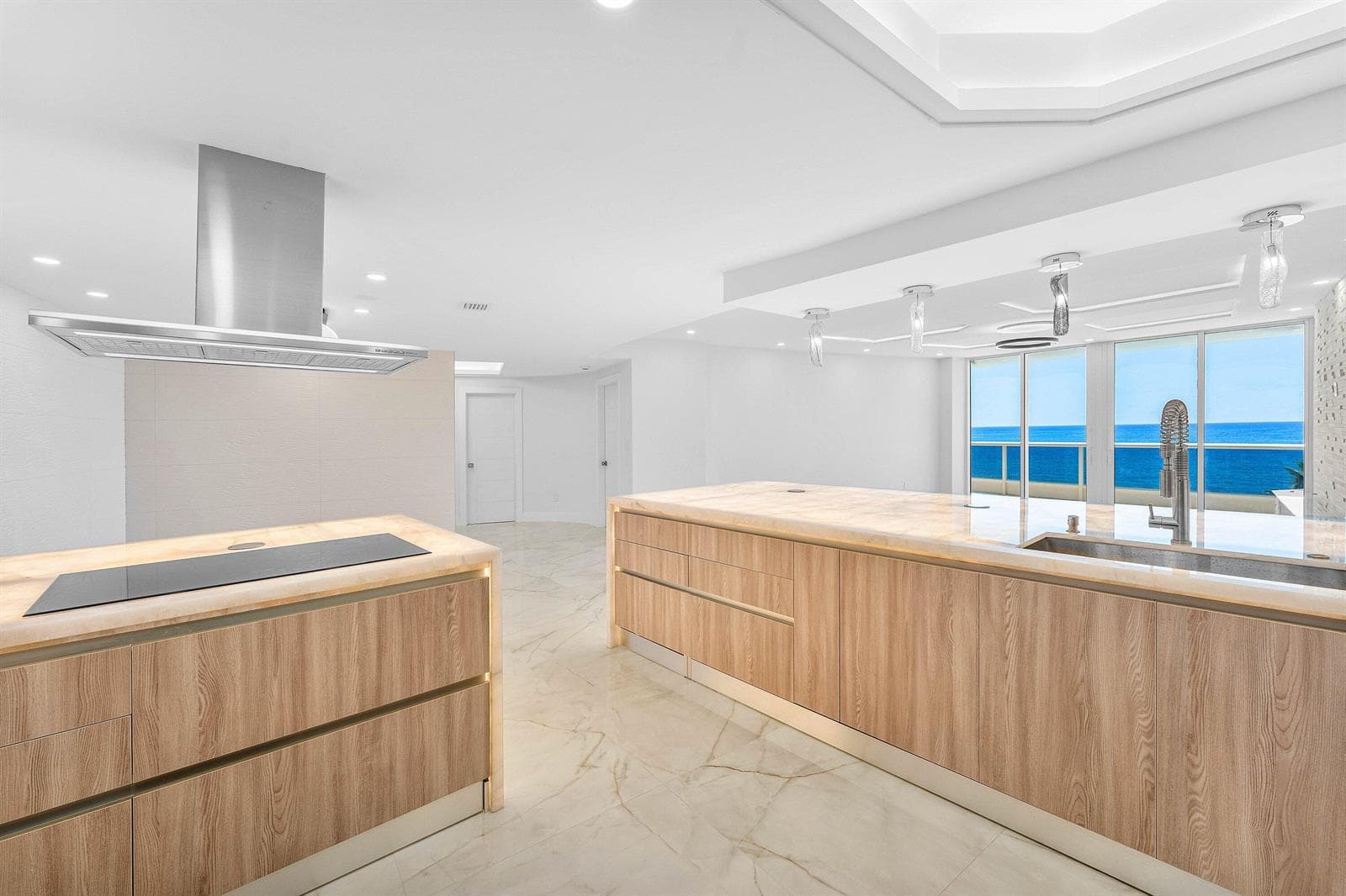700 S Ocean Boulevard 504 photo 18