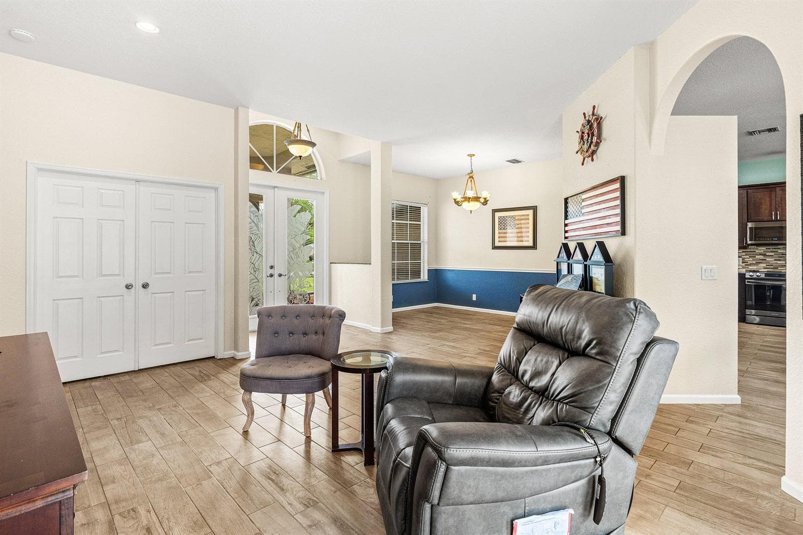 16304 68th Street N photo 13