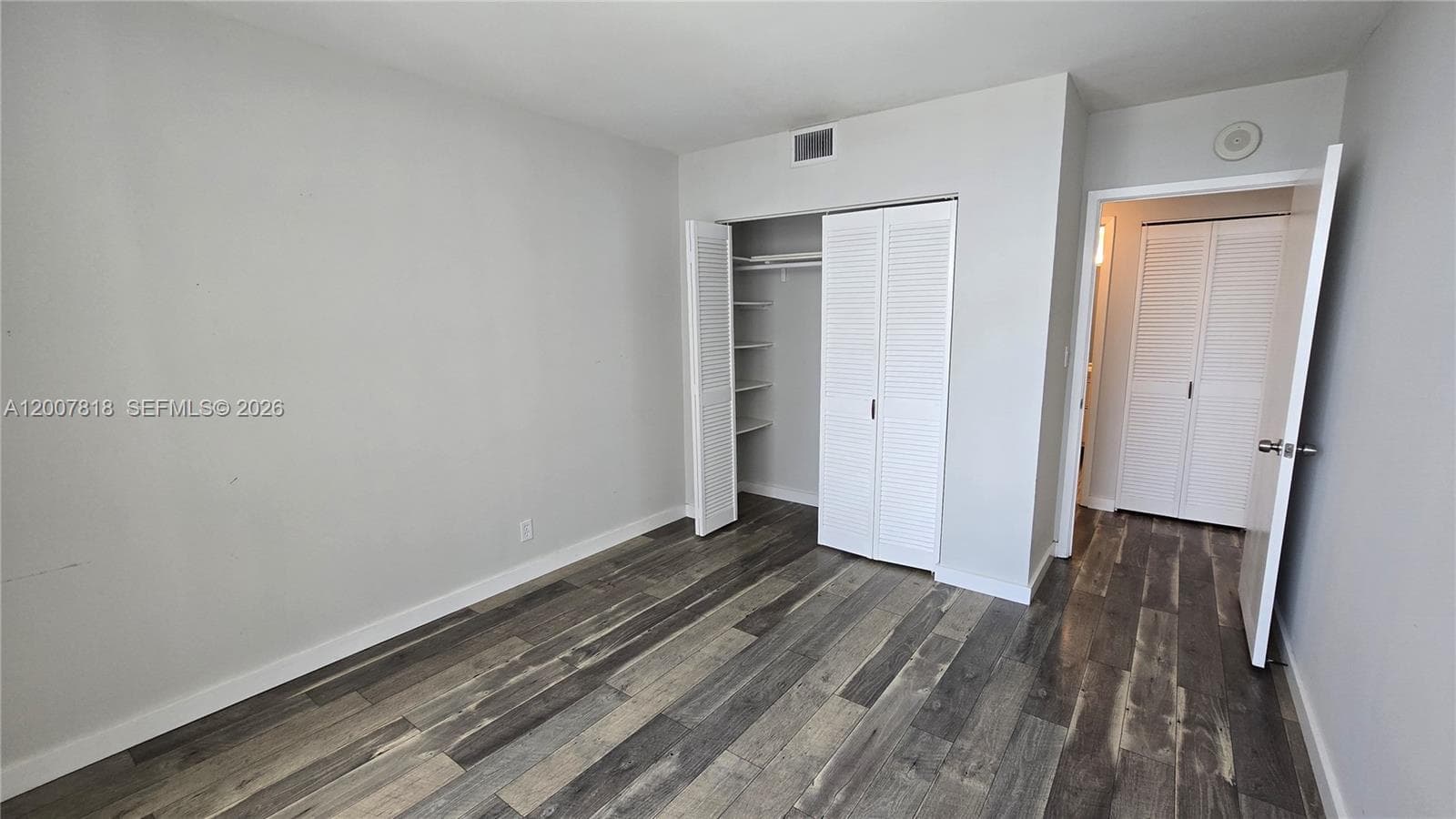 2500 Parkview Dr 2317 photo 18
