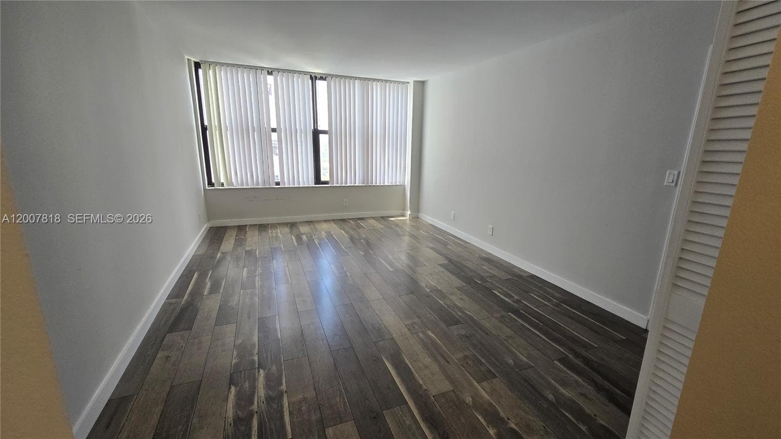 2500 Parkview Dr 2317 photo 19