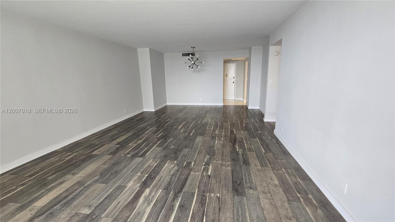 2500 Parkview Dr 2317 photo 4