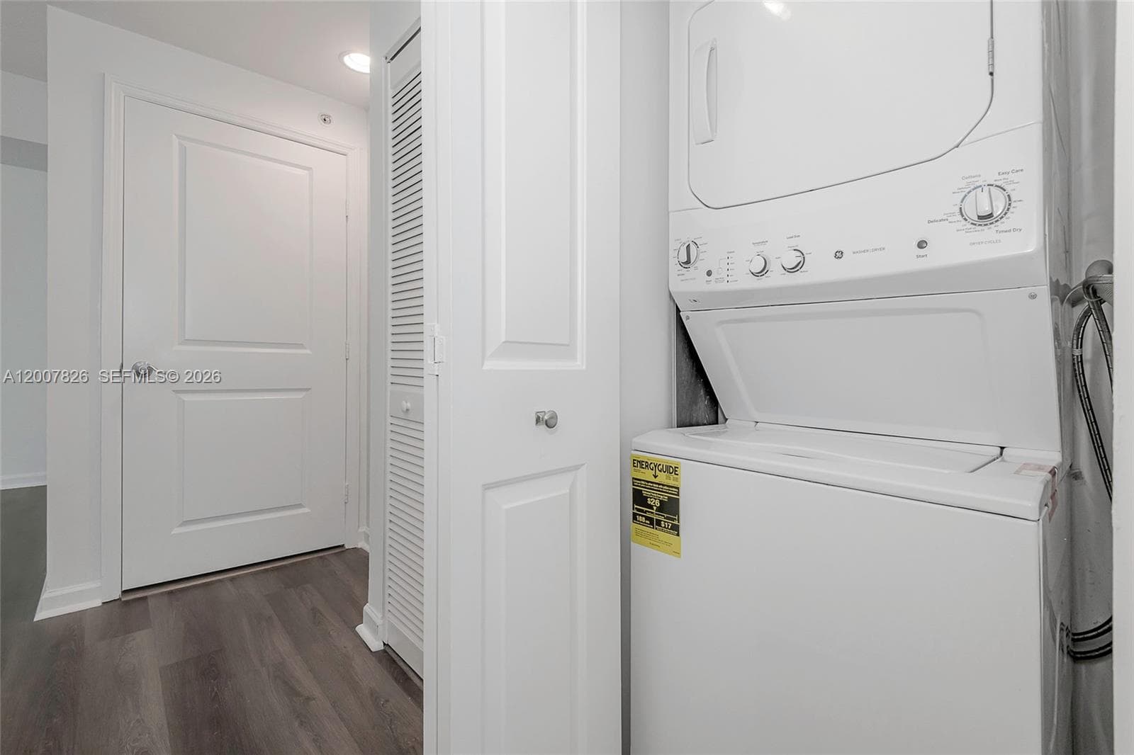 7900 Harbor Island Dr 703 photo 16