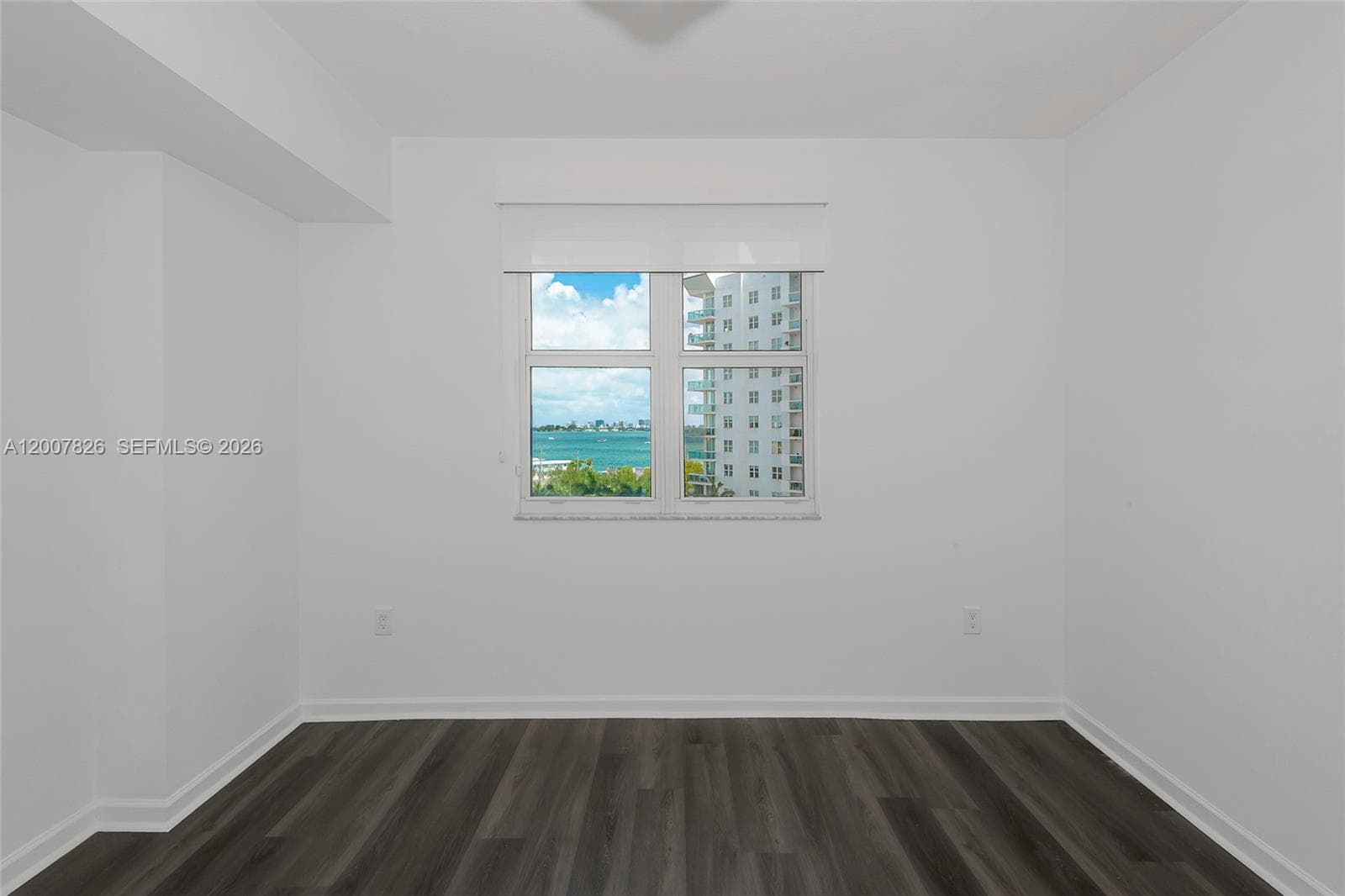 7900 Harbor Island Dr 703 photo 7