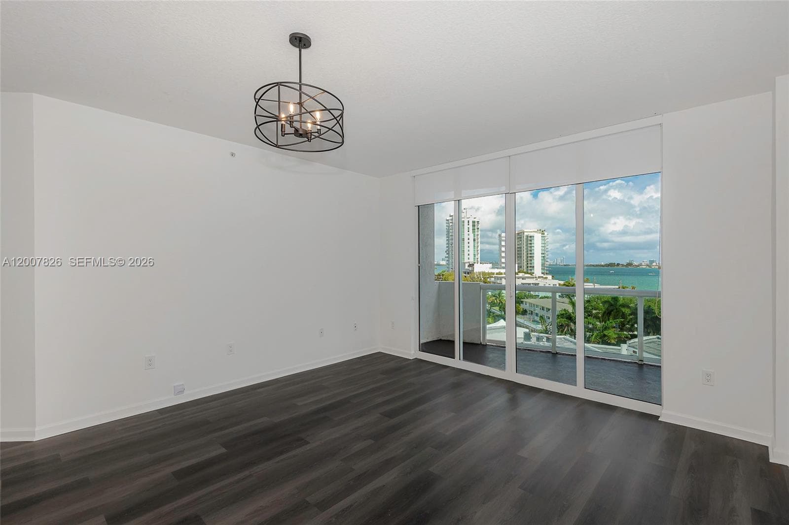 7900 Harbor Island Dr 703 photo 3