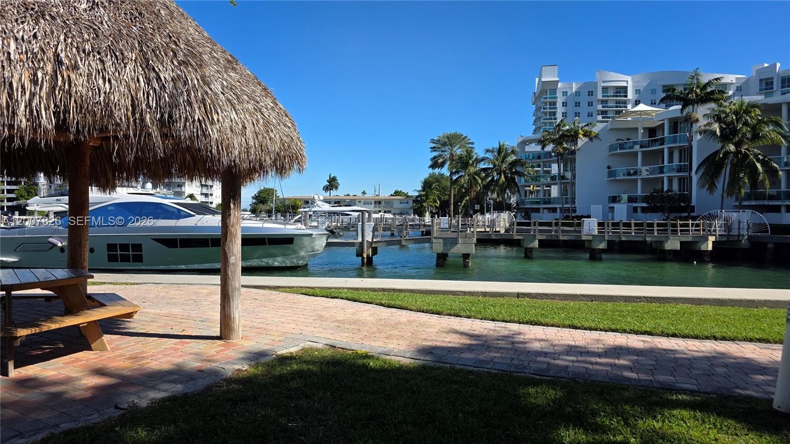 7900 Harbor Island Dr 703 photo 24