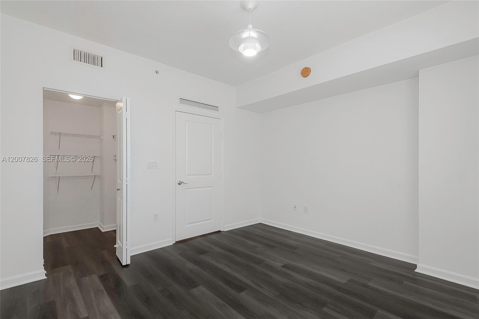 7900 Harbor Island Dr 703 photo 8