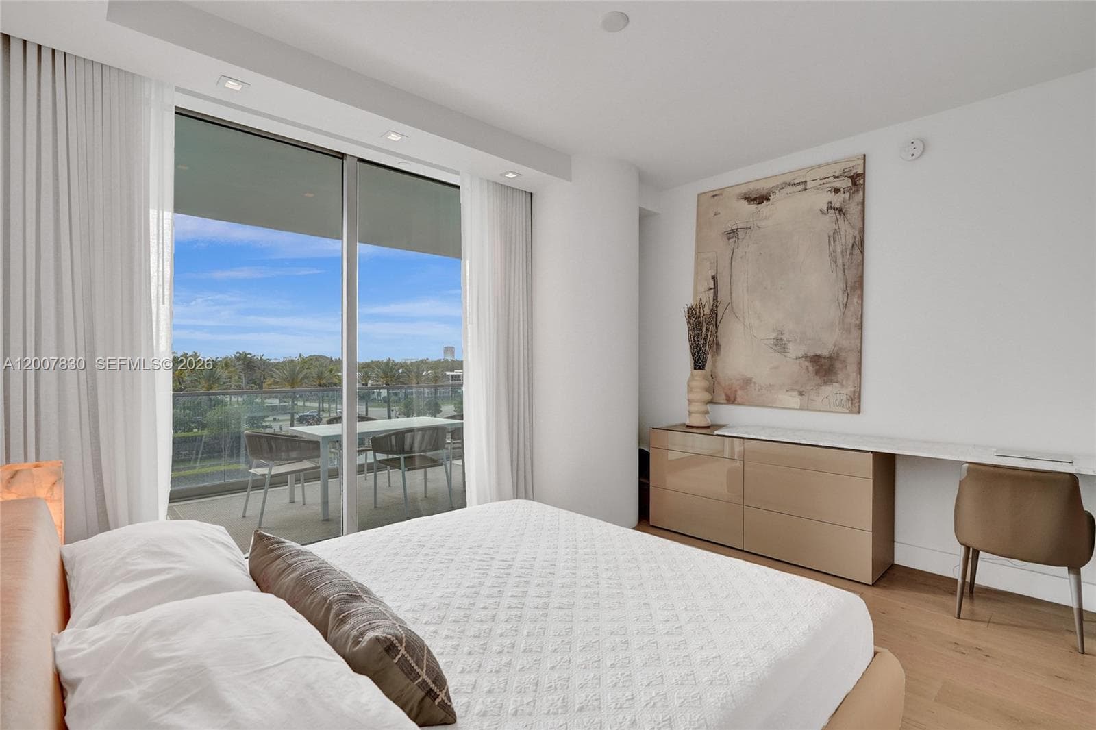 10201 Collins Ave 404 photo 16