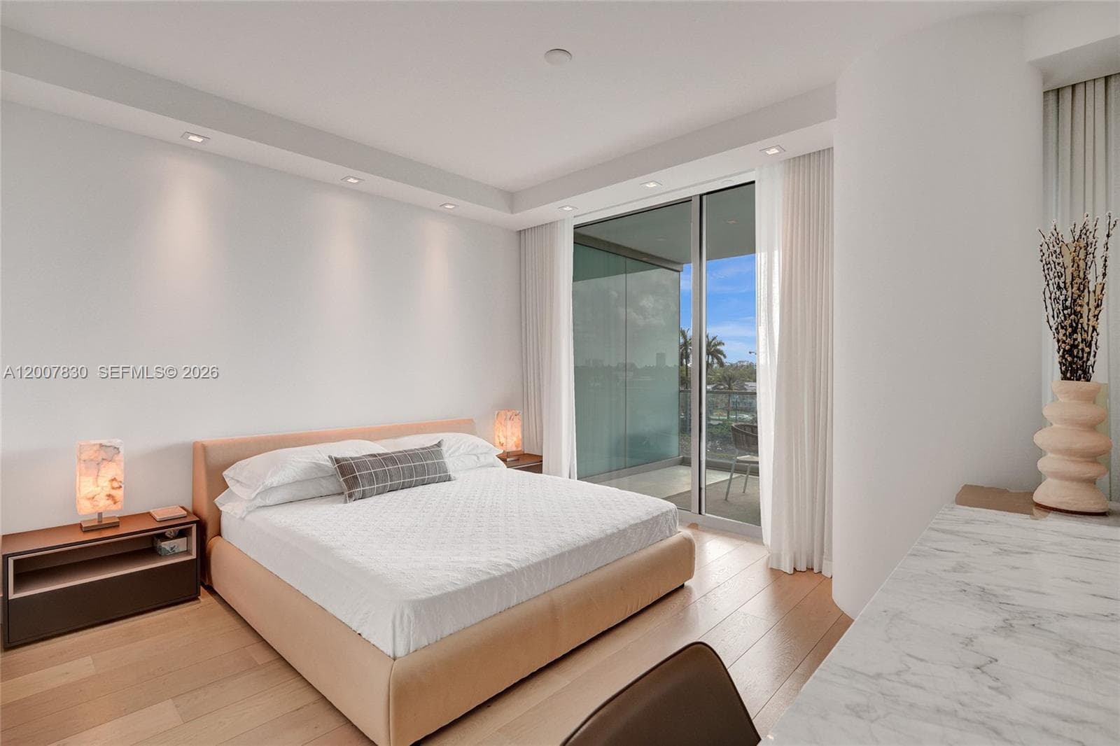 10201 Collins Ave 404 photo 15