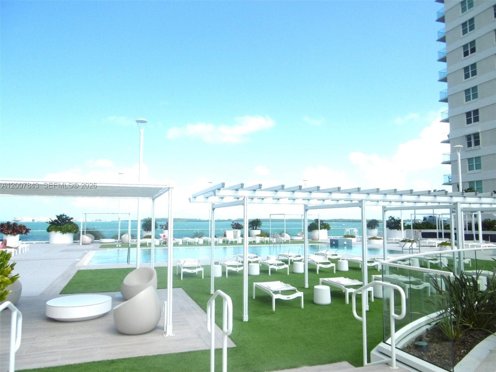 770 Claughton Island Dr 2011 photo 5