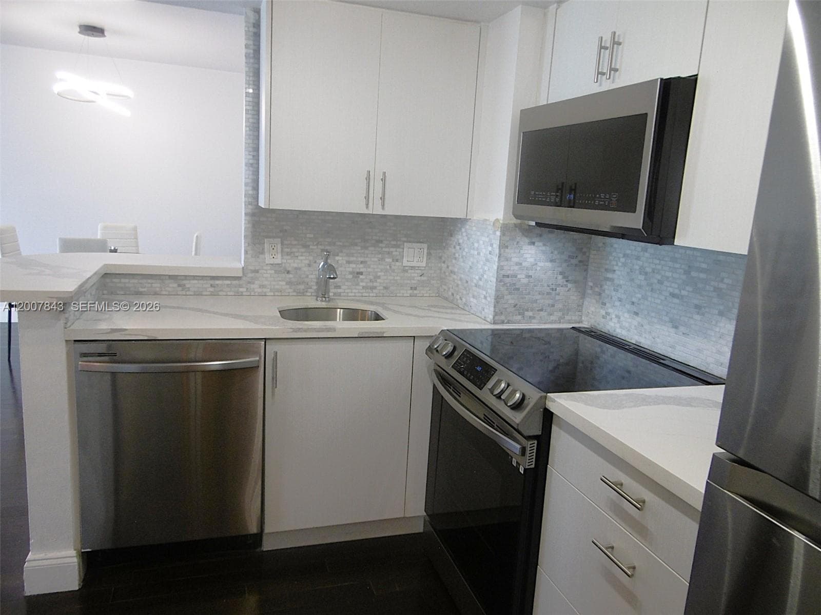 770 Claughton Island Dr 2011 photo 19