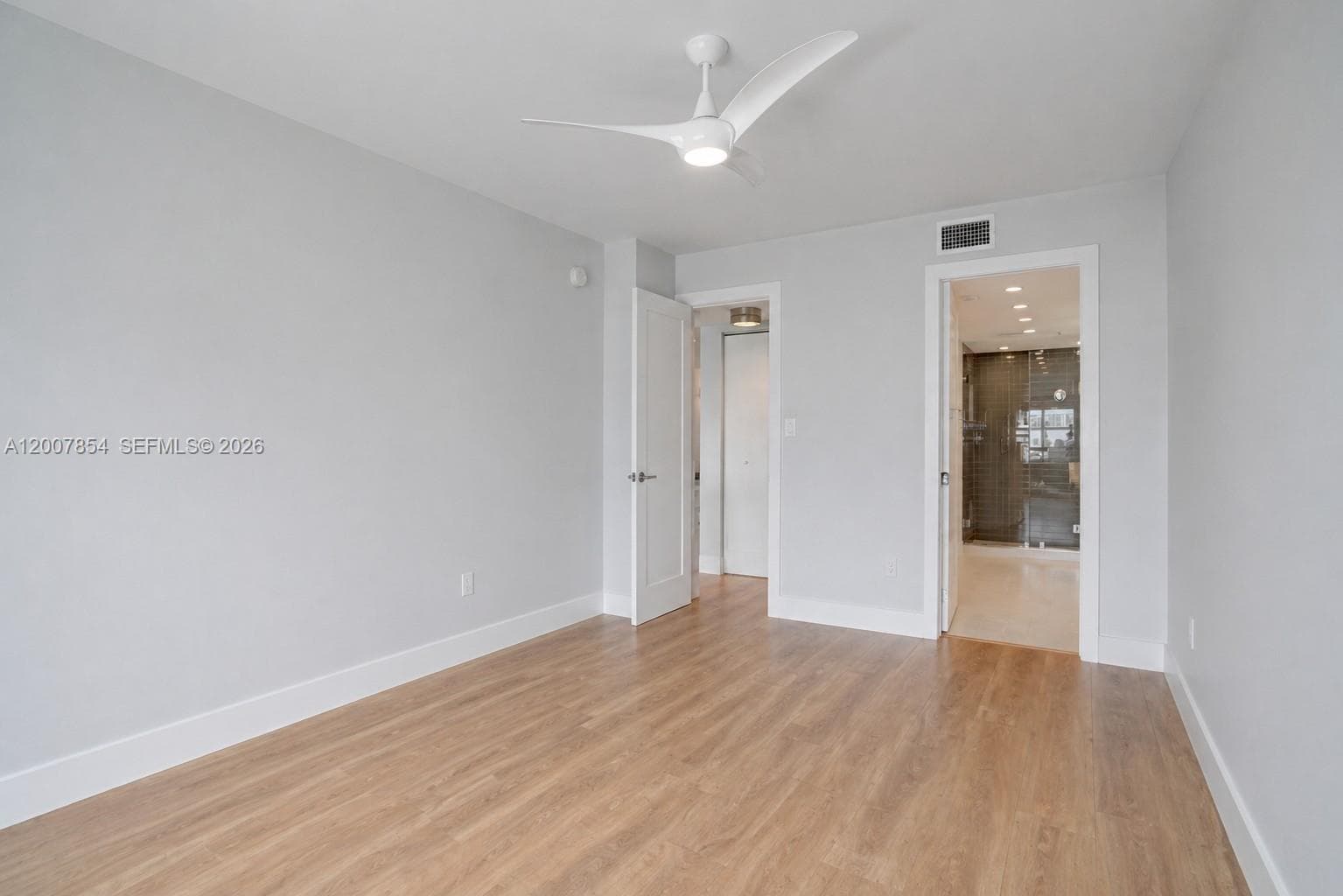 3900 Galt Ocean Dr 1615 photo 24