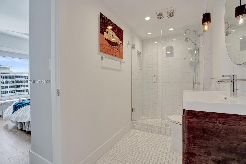 3900 Galt Ocean Dr 1615 photo 19