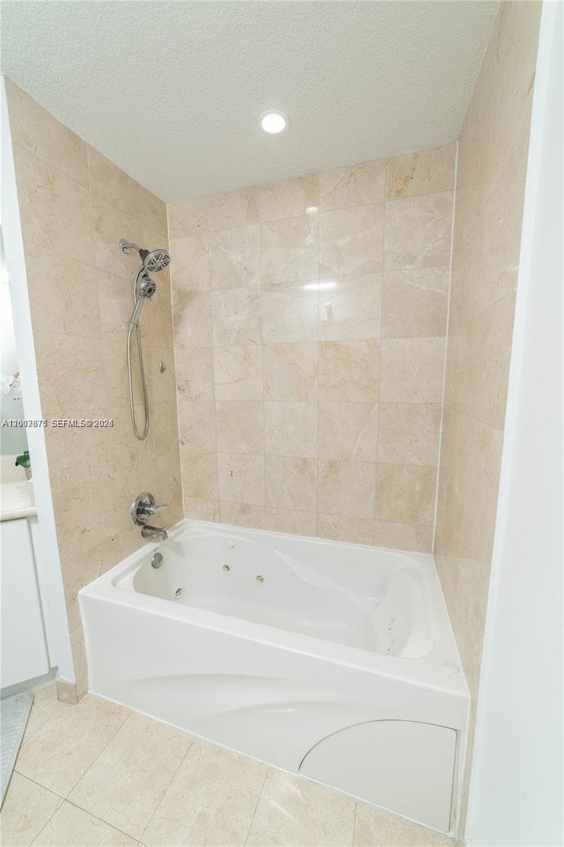 6515 Collins Ave 1609 photo 23