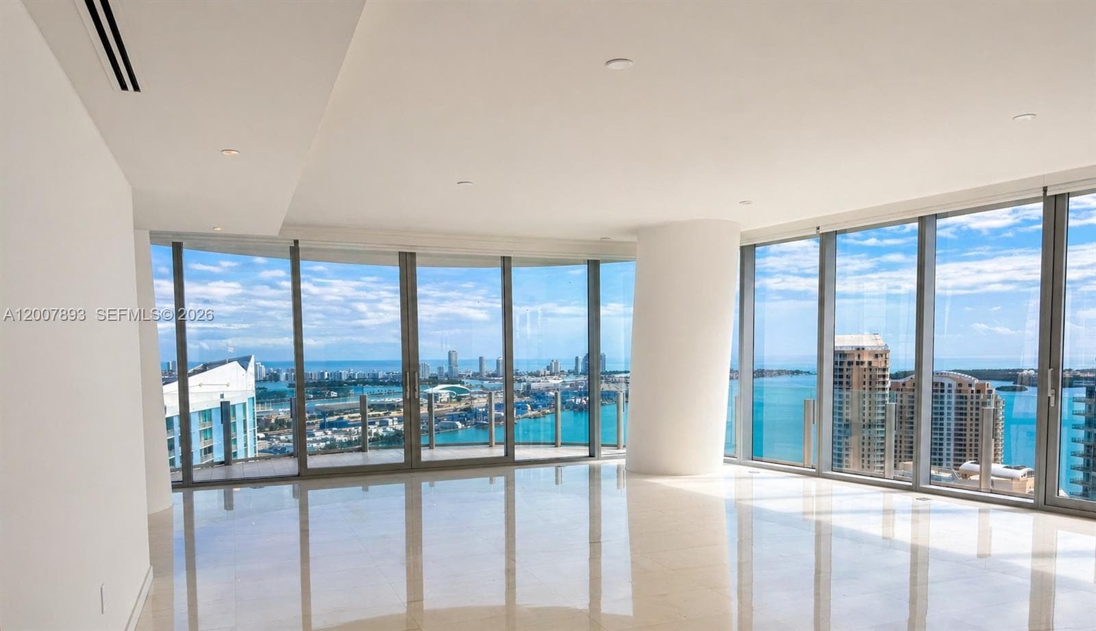 300 Biscayne Boulevard Way 4201E photo 7