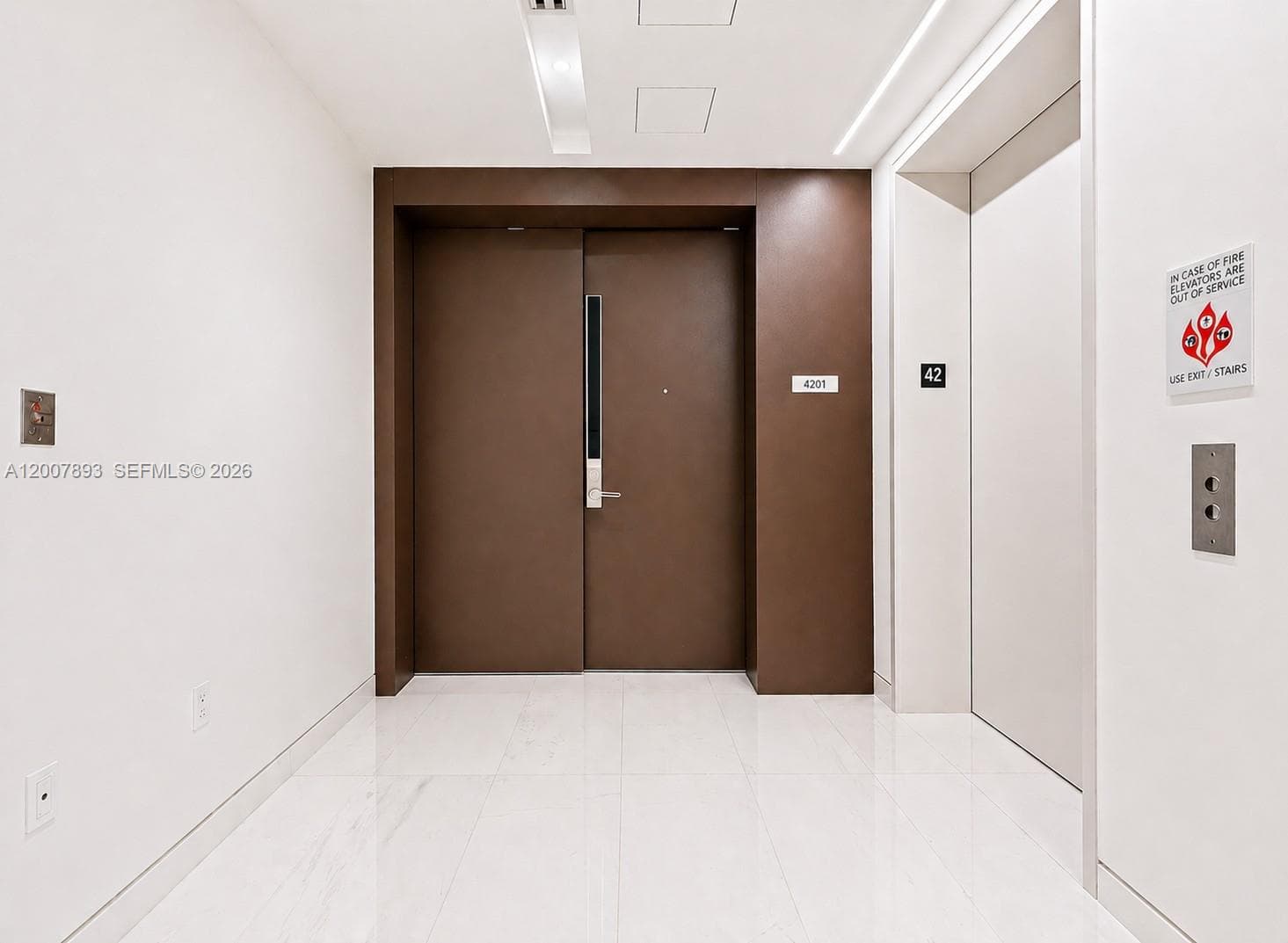 300 Biscayne Boulevard Way 4201E photo 3