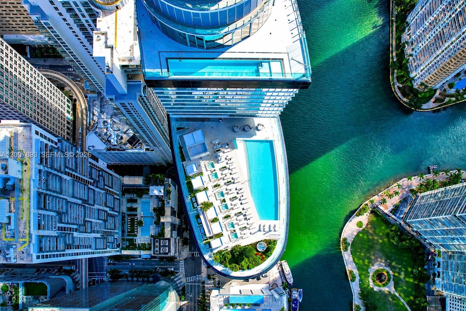 300 Biscayne Boulevard Way 4201E photo 1