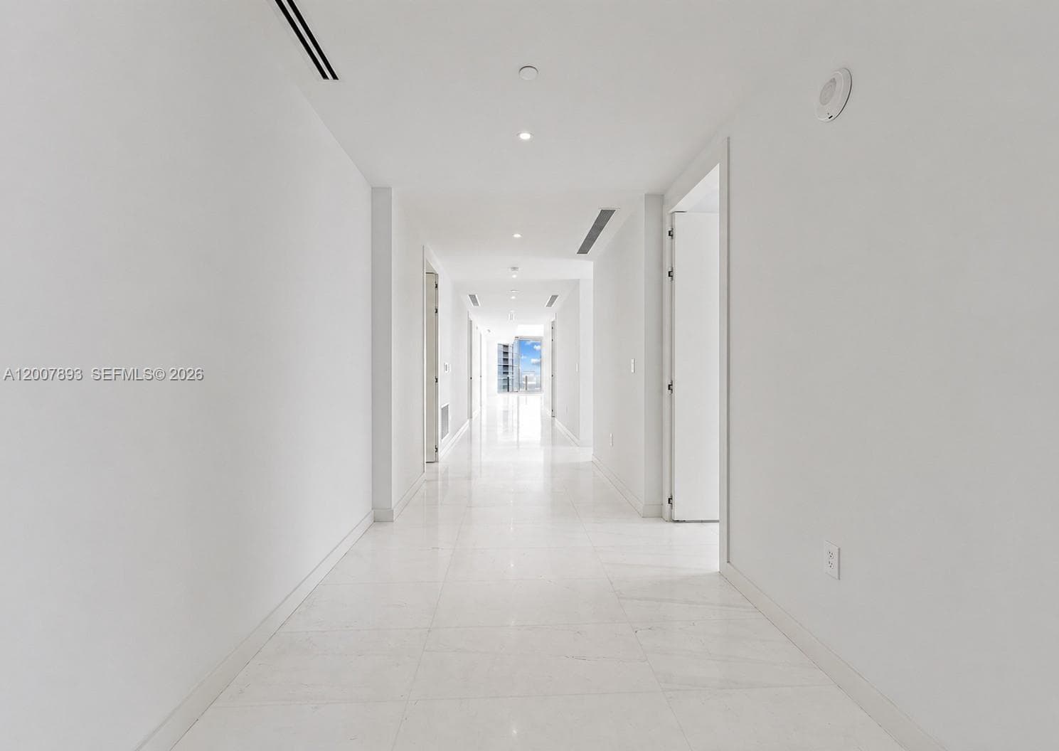 300 Biscayne Boulevard Way 4201E photo 5