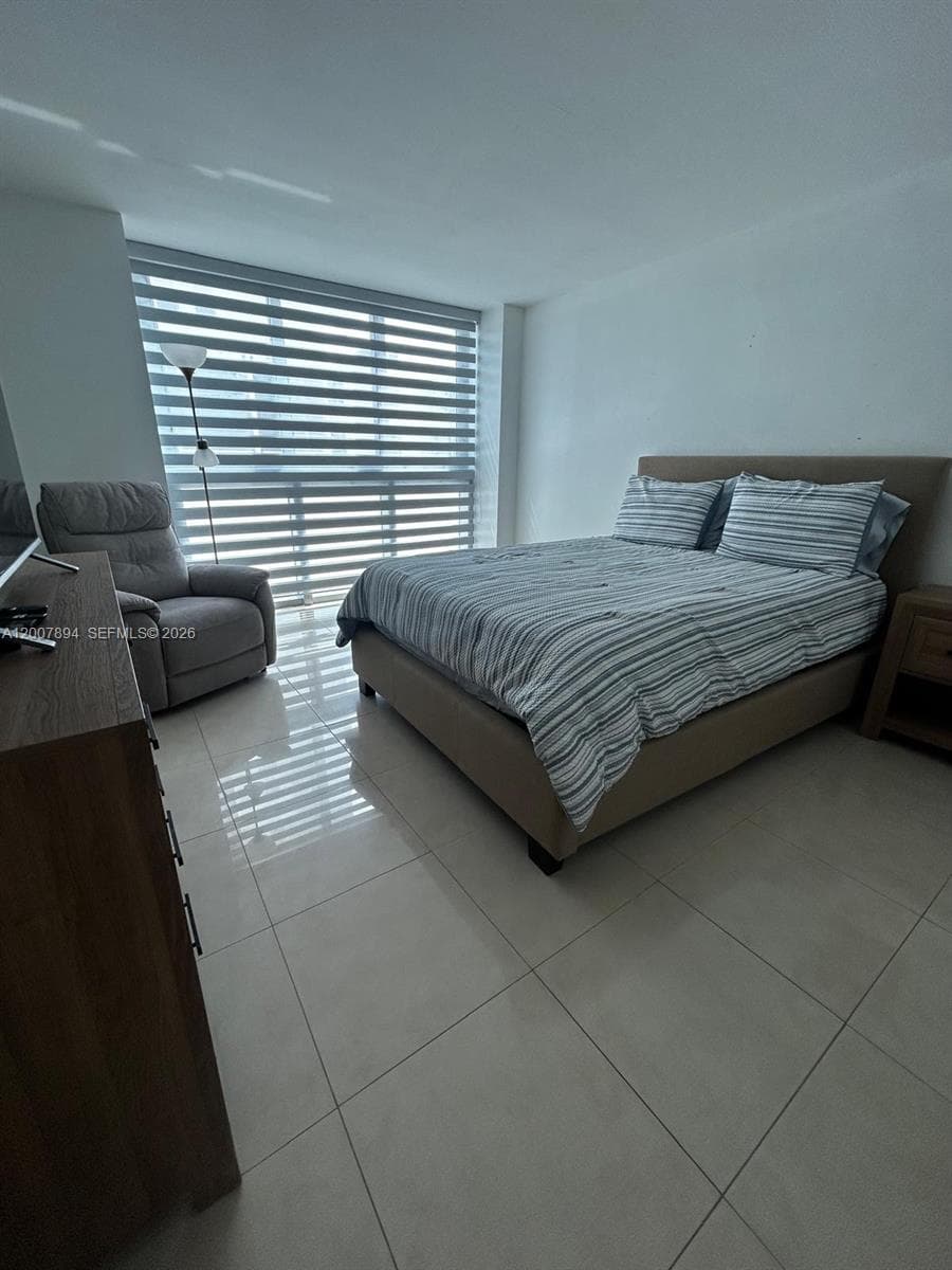 2655 Collins Ave 410 photo 17