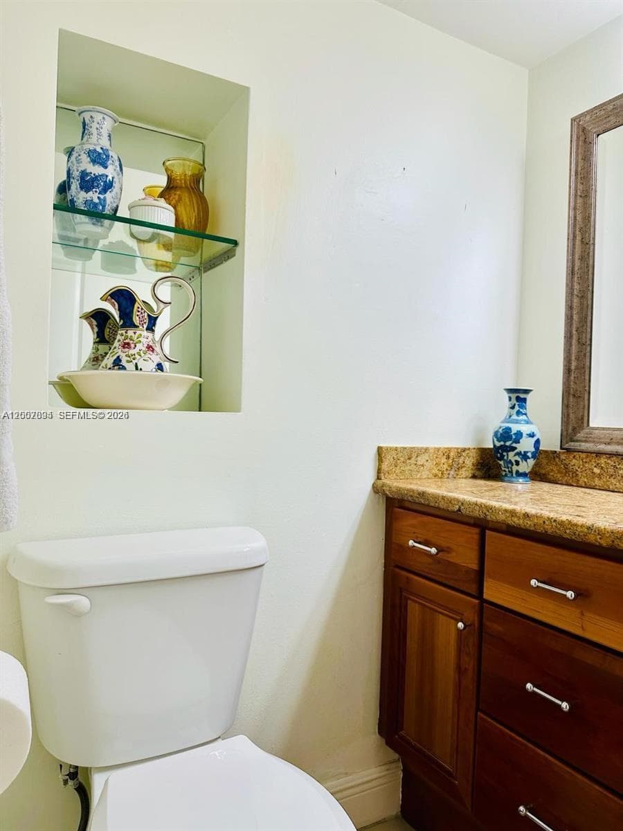 2655 Collins Ave 410 photo 10