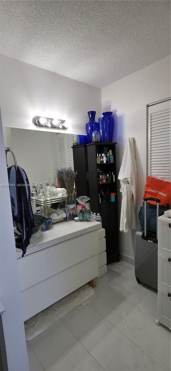 2751 Ocean Dr 1706S photo 23