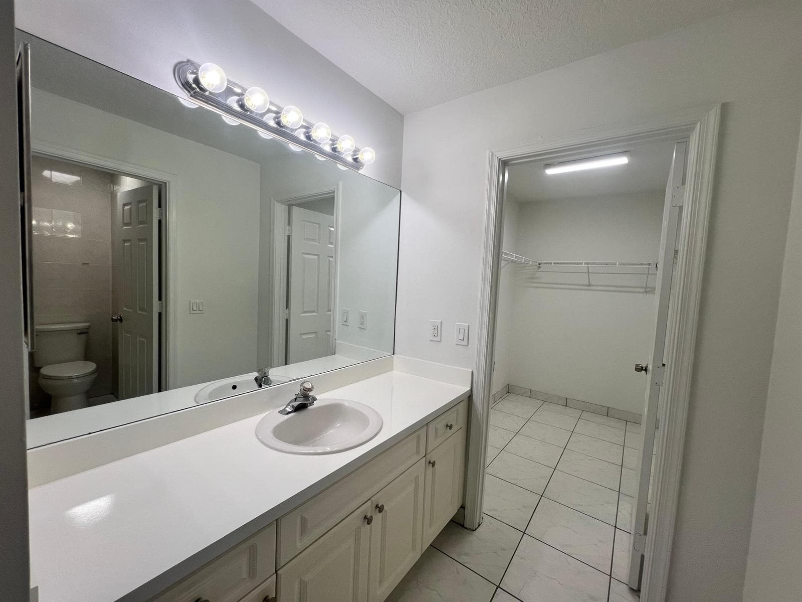 1096 Staghorn Street photo 21