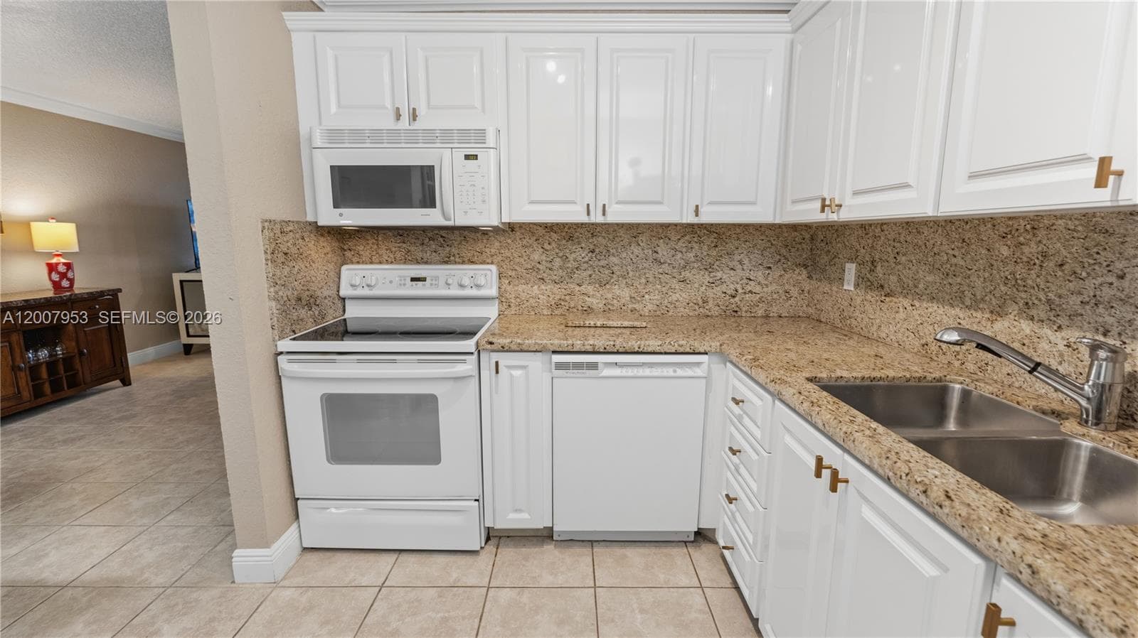 6315 Bay Club Dr 3 photo 8
