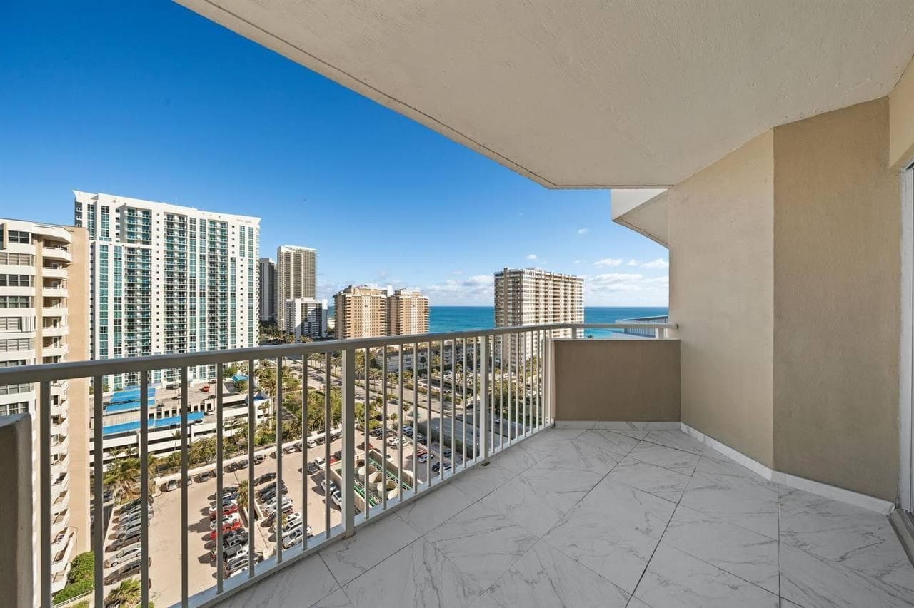 1985 S Ocean Drive 16b photo 5