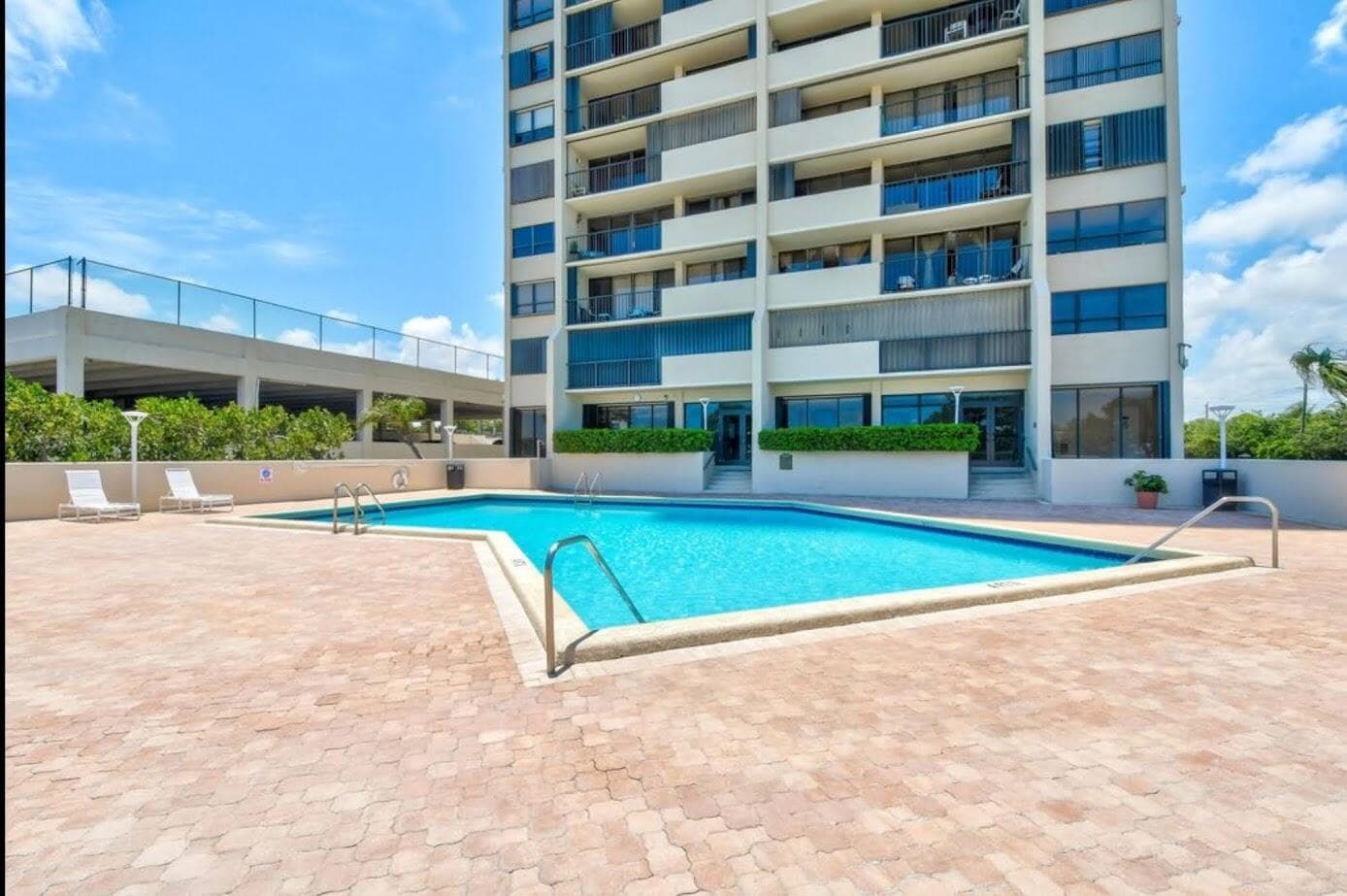 5600 N Flagler 707 photo 11