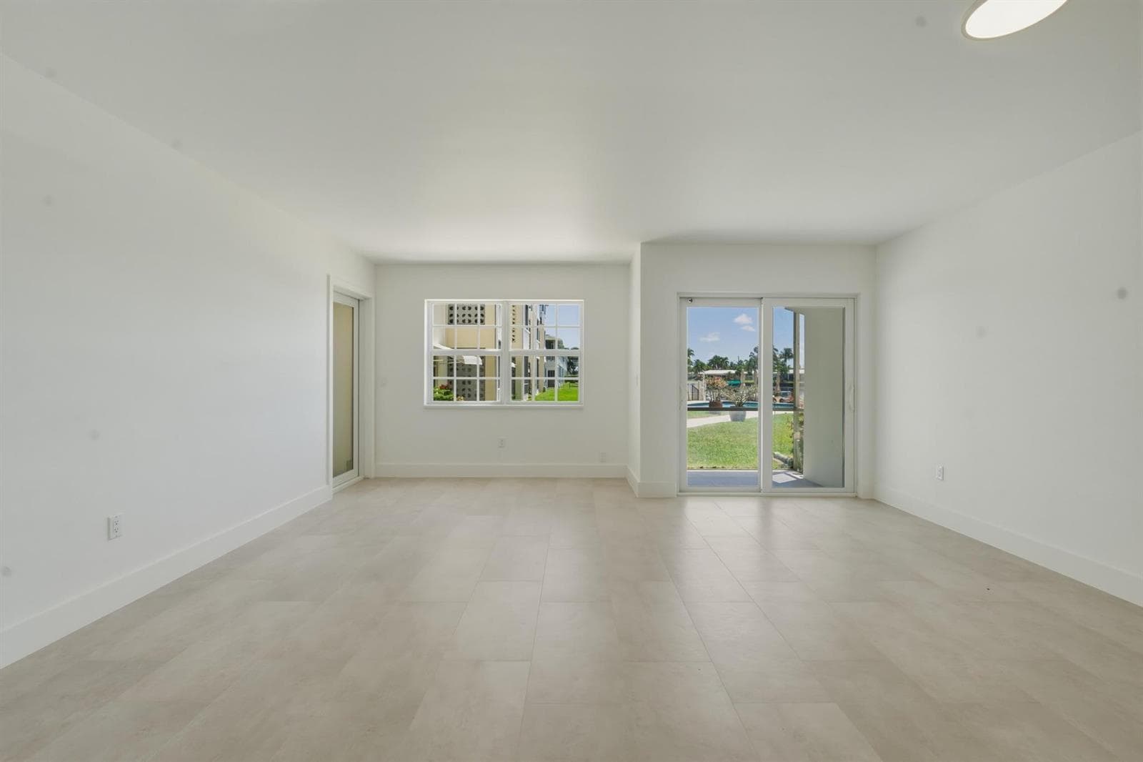 700 Pine Drive 105 photo 6