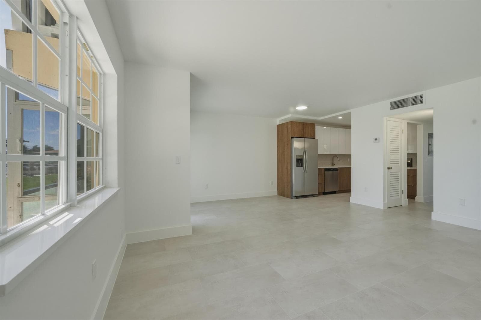 700 Pine Drive 105 photo 5