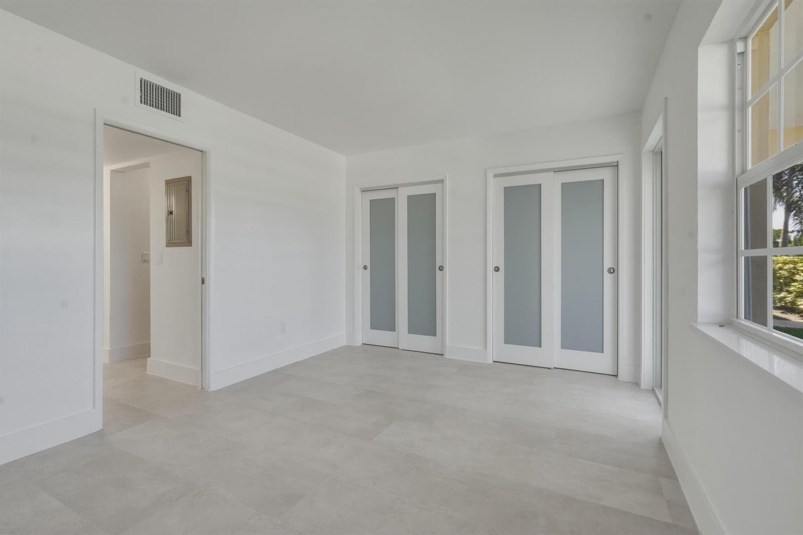 700 Pine Drive 105 photo 15