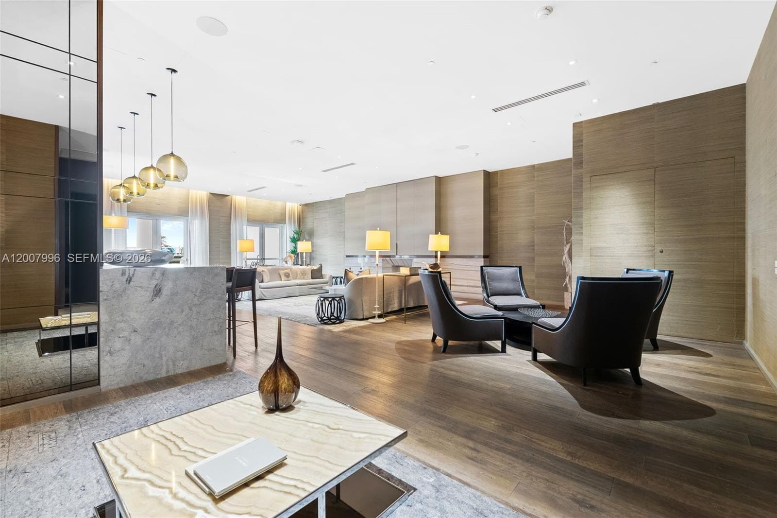 2711 Ocean Dr 606 photo 18