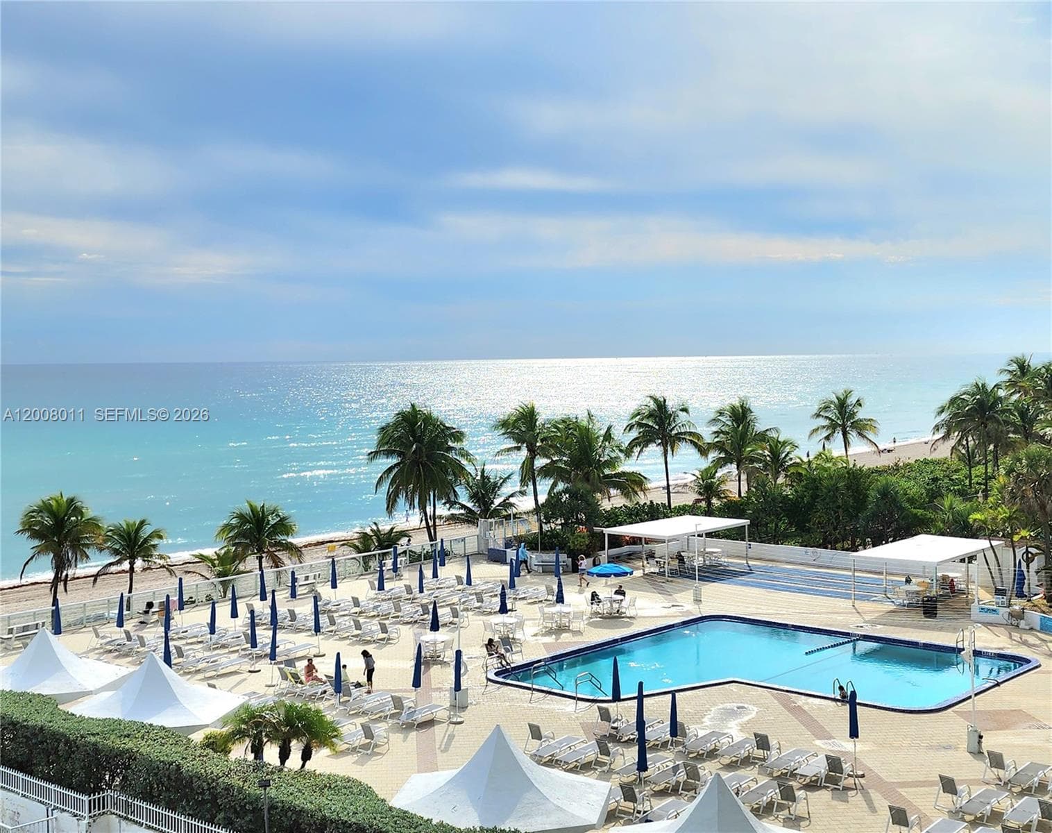 2030 Ocean Dr 2026 photo 3