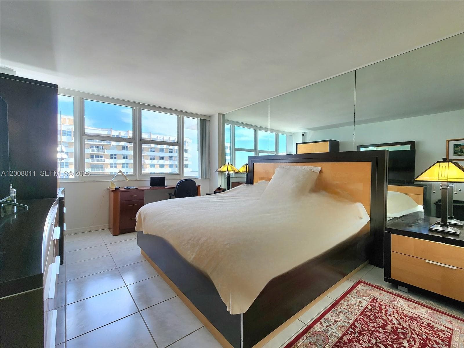 2030 Ocean Dr 2026 photo 14